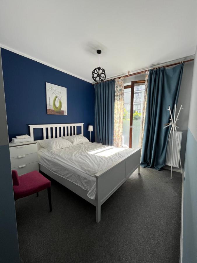 Airport Comfy Guest Home Varsavia Esterno foto