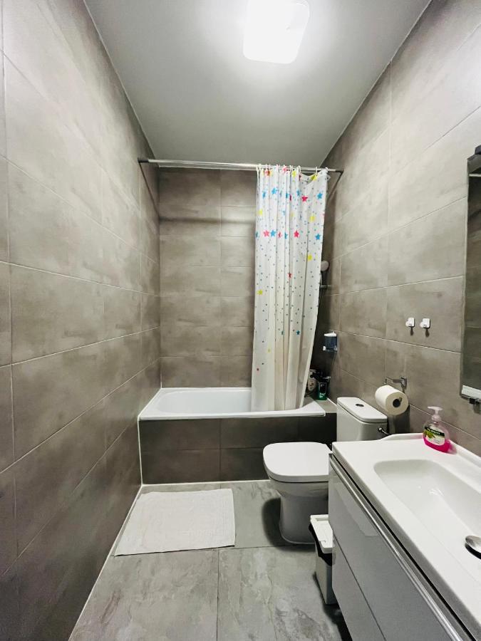 Airport Comfy Guest Home Varsavia Esterno foto