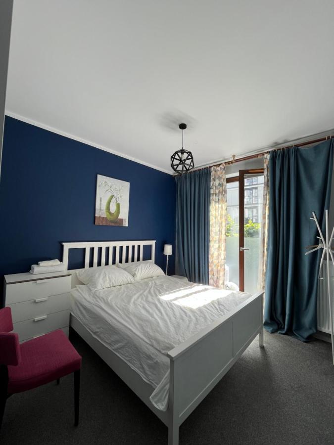 Airport Comfy Guest Home Varsavia Esterno foto